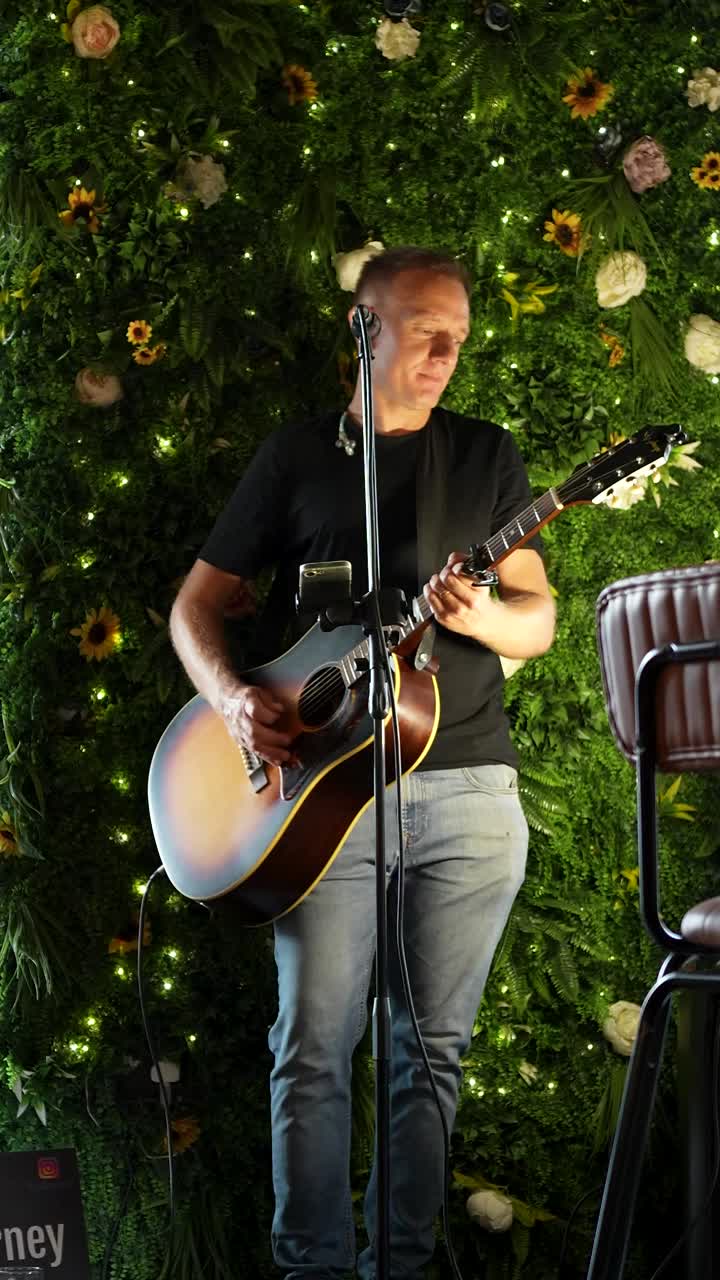 Koop + Kraft — Live music & atmosphere